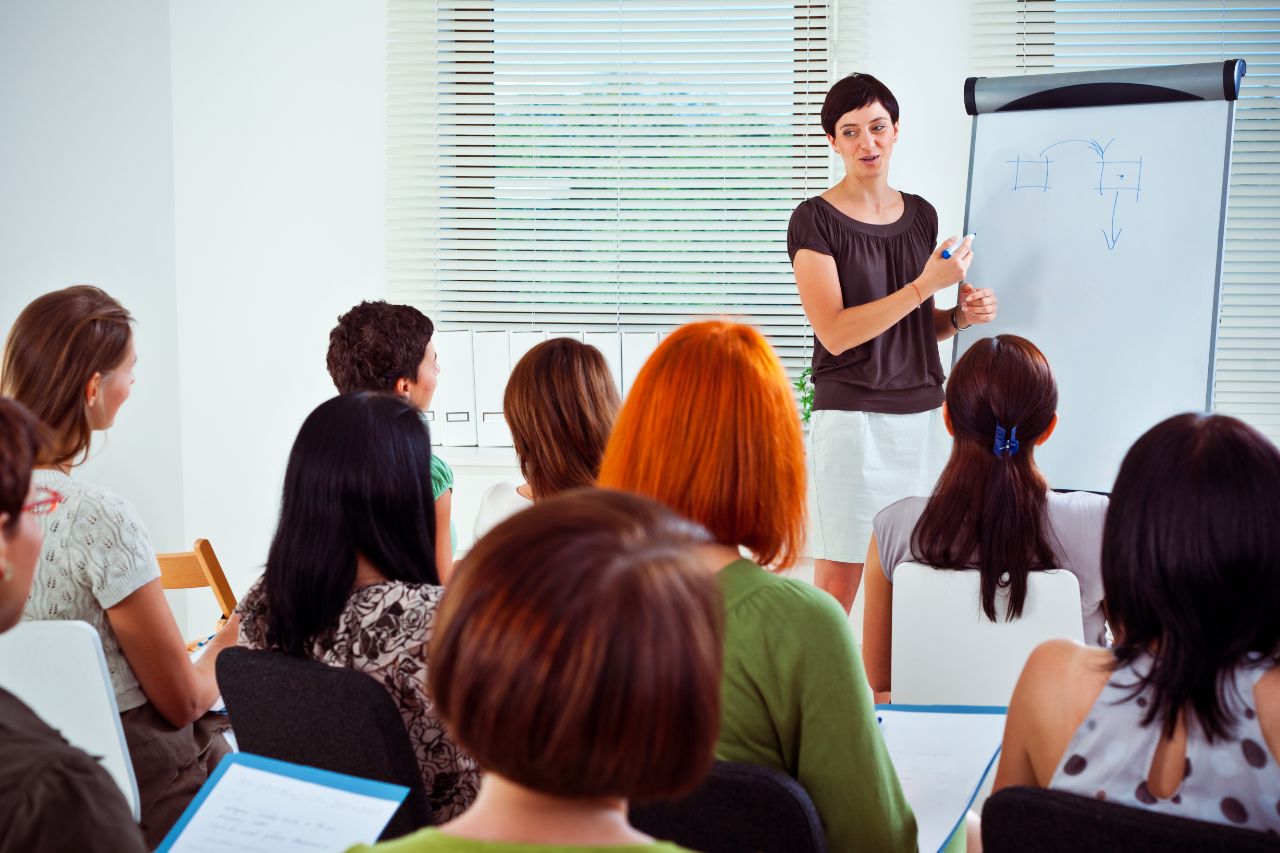 Treinamento comportamental: elementos essenciais que toda agência precisa